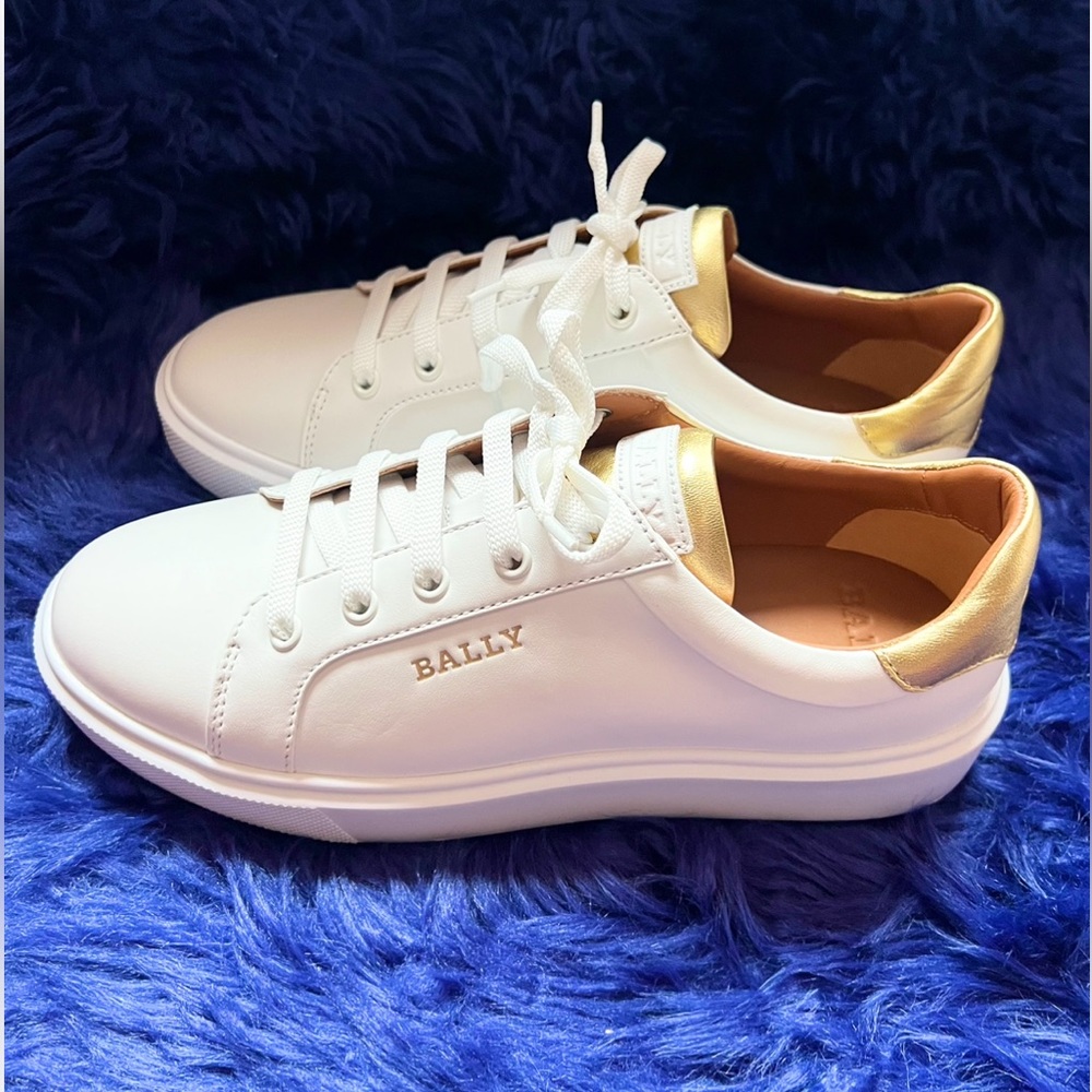 ❤️SOLD❤️ New! BALLY Logo White Leather Sneakers - Picture 2 of 12